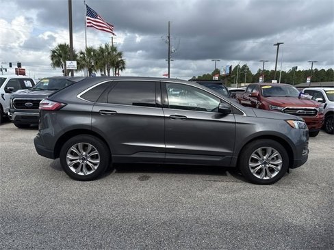 Used 2022 Ford Edge Titanium image 14