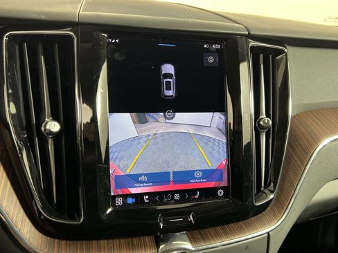 Certified 2023 Volvo XC60 B5 Plus w/ Climate Package image 25