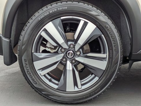 Used 2021 Nissan Rogue SL image 22