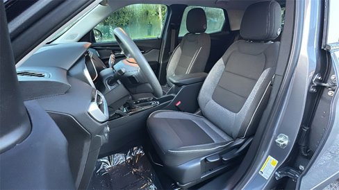 Used 2021 Chevrolet TrailBlazer LS image 26