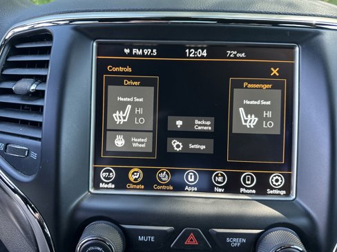 Used 2018 Jeep Grand Cherokee Altitude image 14
