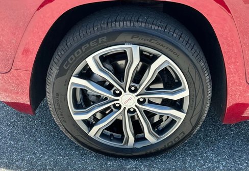 Used 2019 GMC Terrain Denali w/ Advanced Safety Package image 13