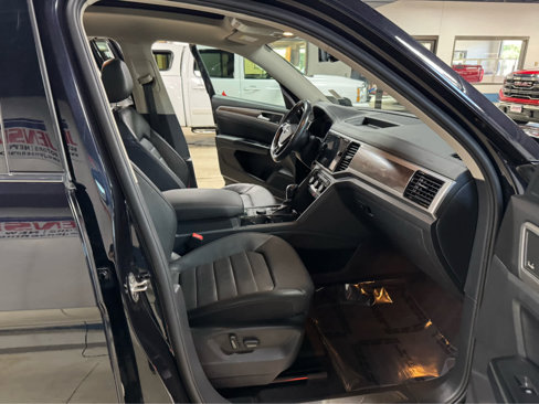 Used 2019 Volkswagen Atlas SEL Premium image 12