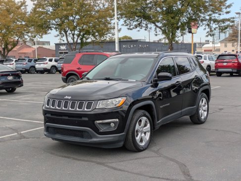Used 2019 Jeep Compass Latitude w/ Popular Equipment Group image 10