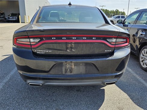 Used 2016 Dodge Charger SXT image 14