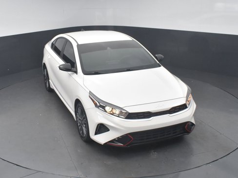 Used 2023 Kia Forte GT-Line image 16