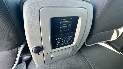 Used 2006 Ford Expedition XLT image 16
