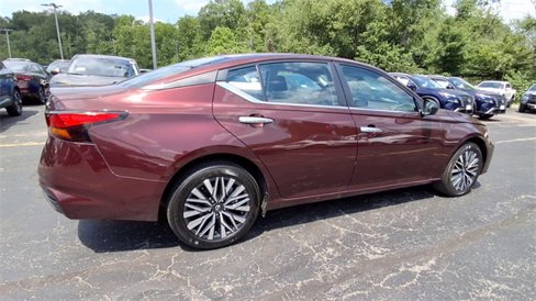 Certified 2024 Nissan Altima 2.5 SV image 8