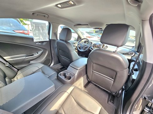 Used 2017 Chevrolet Volt LT image 12