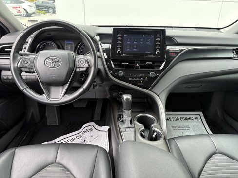 Used 2022 Toyota Camry SE image 16