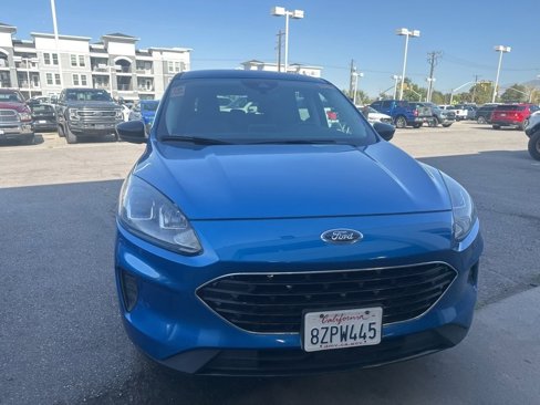 Used 2021 Ford Escape SE w/ SE Sport Appearance Package image 3