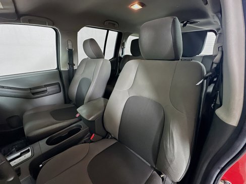 Used 2014 Nissan Xterra X image 18