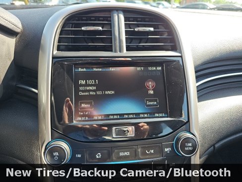 Used 2015 Chevrolet Malibu LT w/ Power Convenience Package image 17