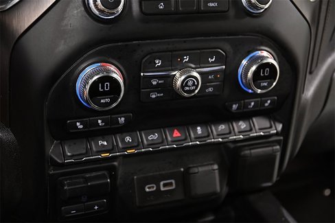 Used 2021 GMC Sierra 1500 AT4 w/ AT4 Premium Package image 17