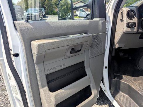 Used 2025 Ford E-350 and Econoline 350 Super Duty w/ Power Equipment Group image 22