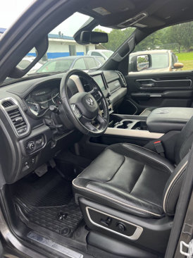 Used 2019 RAM 1500 Laramie w/ Sport Appearance Package image 15