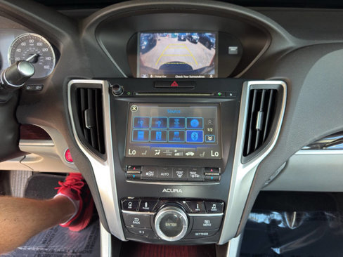 Used 2016 Acura TLX w/ Technology Package image 16