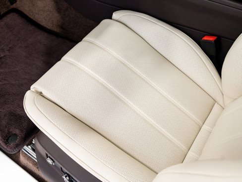New 2025 Bentley Bentayga image 19