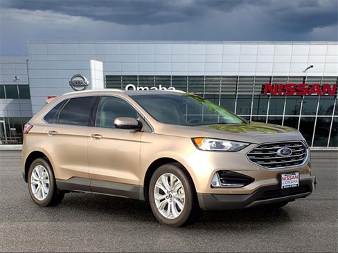 Used 2020 Ford Edge Titanium image 1