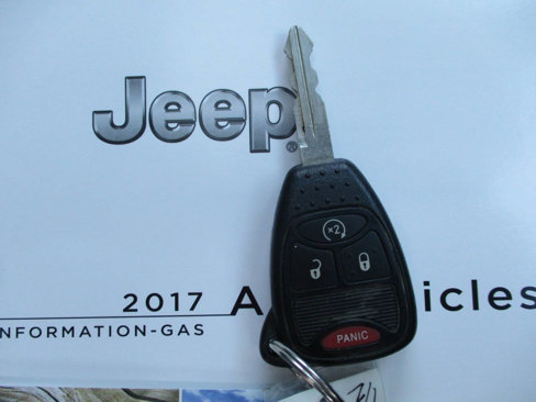 Used 2017 Jeep Compass High Altitude image 30