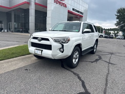 Used 2018 Toyota 4Runner SR5 Premium image 2