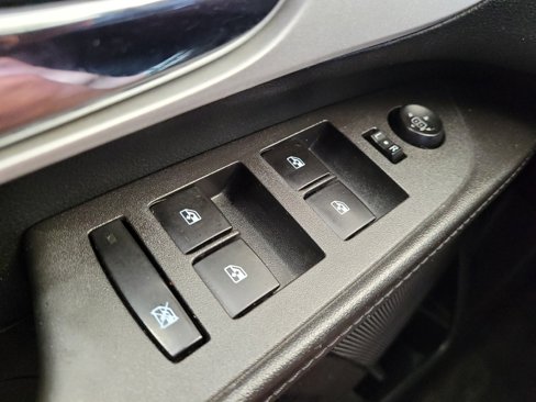 Used 2016 Chevrolet Equinox LT w/ Convenience Package image 27