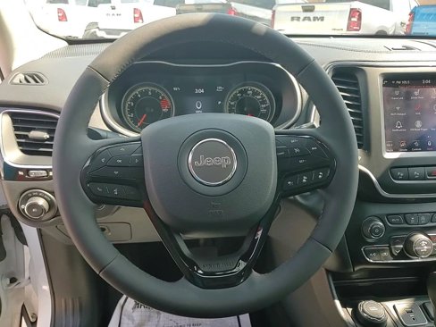Used 2023 Jeep Cherokee Altitude Lux image 13