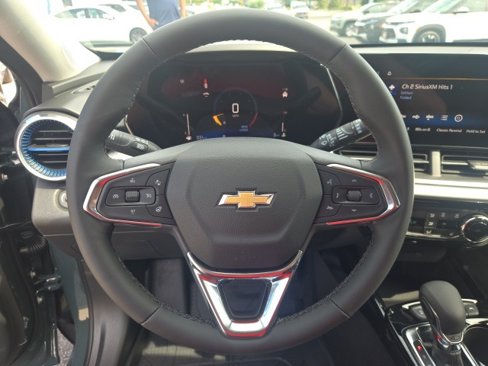 New 2025 Chevrolet Trax LT w/ Driver Confidence Package image 14