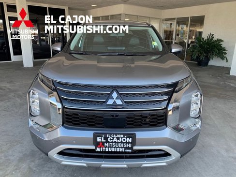 Used 2024 Mitsubishi Outlander SE image 10