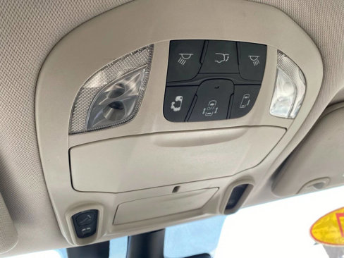 Used 2017 Chrysler Pacifica Limited w/ Advanced Safetytec Group image 25