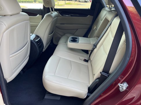 Used 2018 Cadillac XT5 Premium Luxury image 34