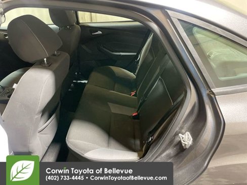Used 2014 Ford Focus SE w/ SE Winter Package image 19