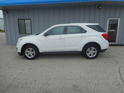 Used 2015 Chevrolet Equinox LS image 1