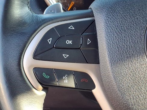 Used 2017 Jeep Grand Cherokee Laredo image 20