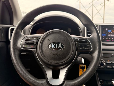 Used 2019 Kia Sportage LX image 12
