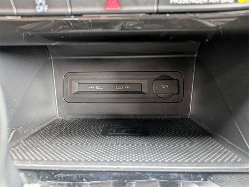 Used 2022 Volkswagen Atlas Cross Sport SE image 27