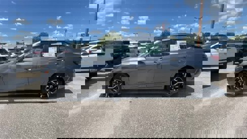 New 2025 Nissan Sentra SV w/ Trunk Package image 5