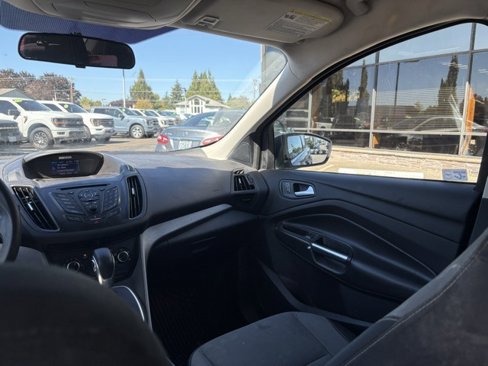 Used 2014 Ford Escape SE image 3