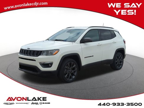 Used 2021 Jeep Compass Latitude image 1