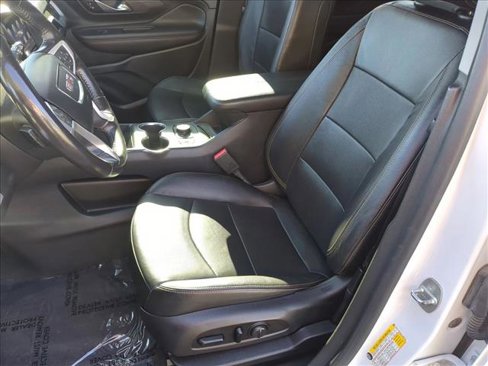 Used 2020 GMC Terrain SLT image 16