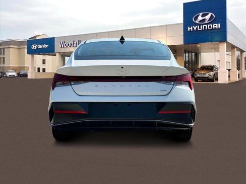 New 2025 Hyundai Elantra Limited image 6