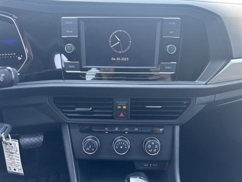 Used 2024 Volkswagen Jetta S image 14
