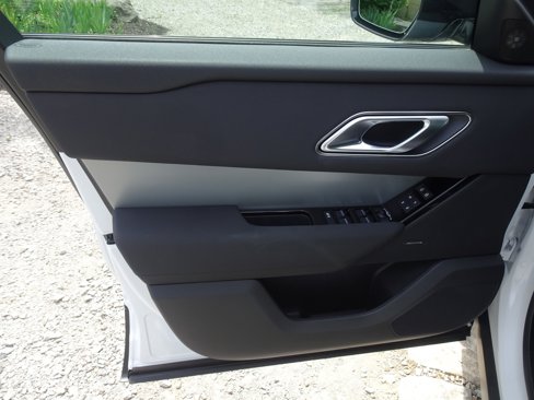 Certified 2025 Land Rover Range Rover Velar S image 16