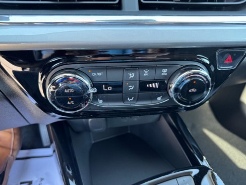 New 2025 Chevrolet Trax LT w/ Driver Confidence Package image 26