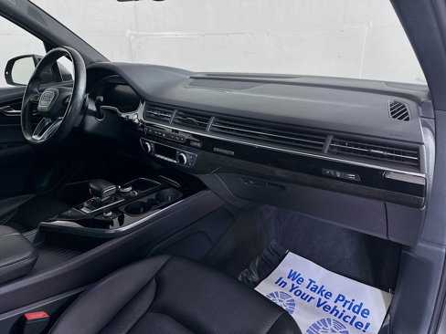 Used 2018 Audi Q7 3.0T Prestige w/ Prestige Package image 31
