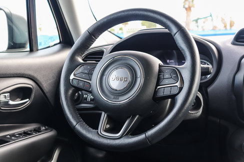 Used 2020 Jeep Renegade Limited image 16