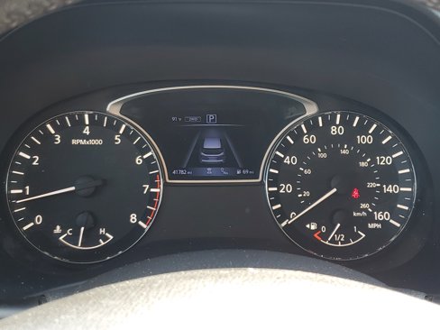 Used 2020 Nissan Pathfinder SV image 31