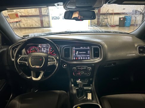 Used 2017 Dodge Charger SXT image 22