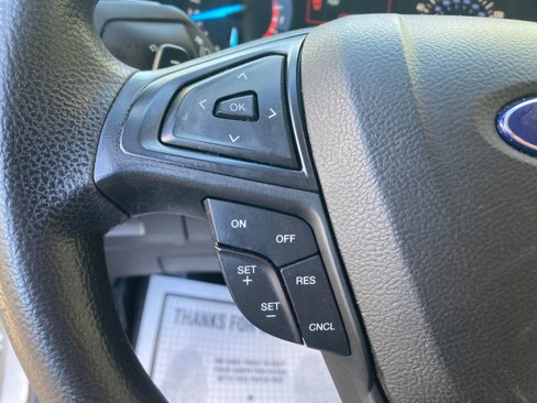 Used 2016 Ford Edge SE image 42