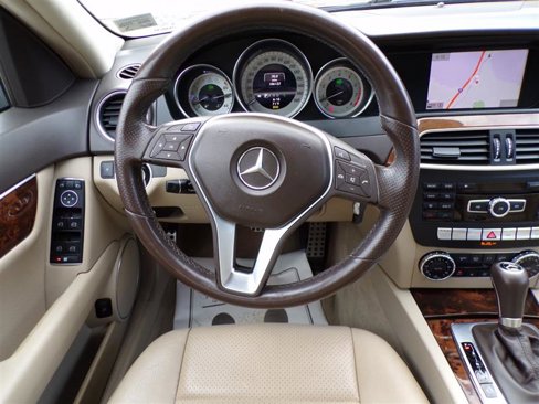 Used 2013 Mercedes-Benz C 300 4MATIC Sedan image 30